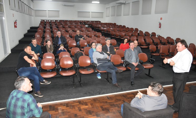 Prefeitura de Getúlio Vargas, Sindilojas Alto Uruguai e Sindicomerciários se reúnem com empresários do comércio