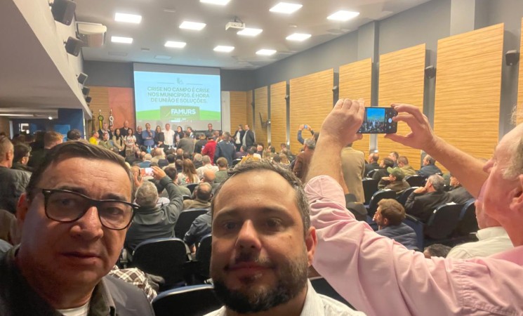 Vice-prefeito de Getúlio Vargas participa de mobilização na Famurs por soluções ao endividamento rural