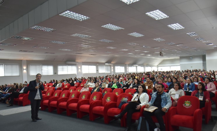 Getúlio Vargas recebe Fórum de Educação e lança Revista Saberes & Fazeres
