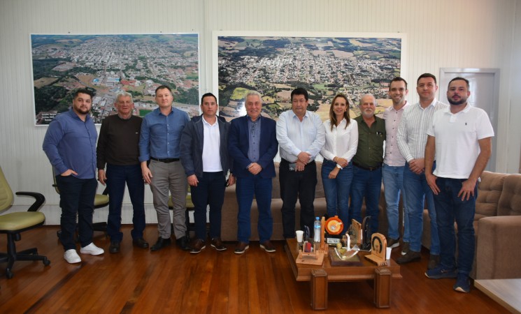 Reunião define ações para melhorias na RS-135 entre Passo Fundo e Erechim