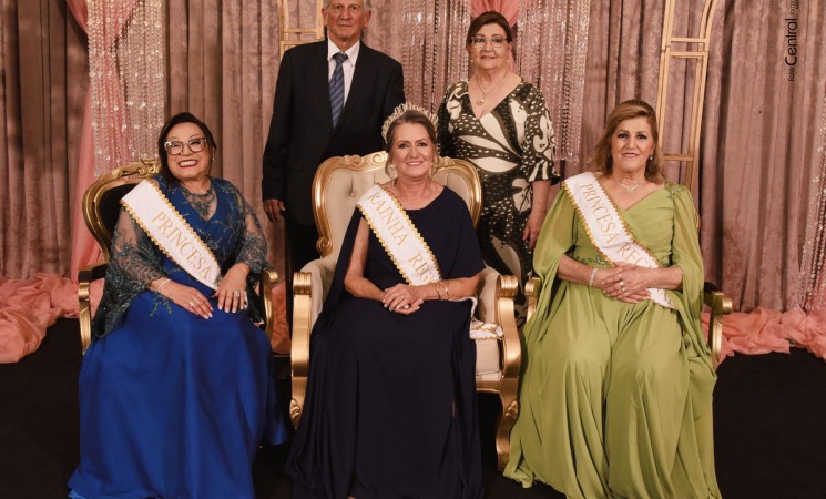 Rainha Regional da Terceira Idade é de Erval Grande: baile celebra alegria e integração em Getúlio Vargas