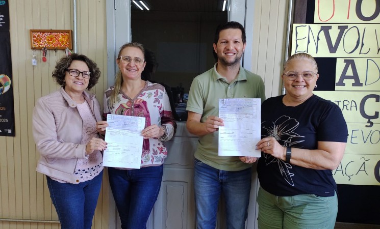 Administração Municipal faz repasse da 2ª parcela de fomento às escolas que participam do Programa Municipal de Educação Fiscal 2025