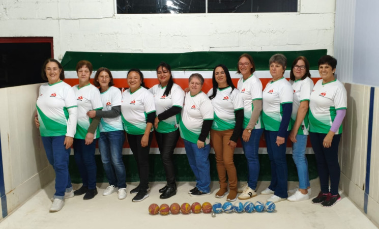 Navegantes A e Esportivo B conquistam o título do 6º Campeonato Municipal de Bocha Feminino