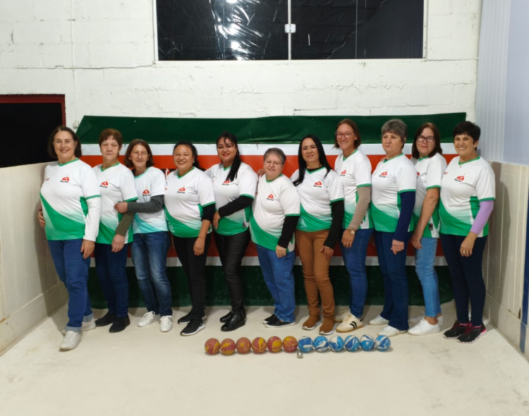 Navegantes A e Esportivo B conquistam o título do 6º Campeonato Municipal de Bocha Feminino